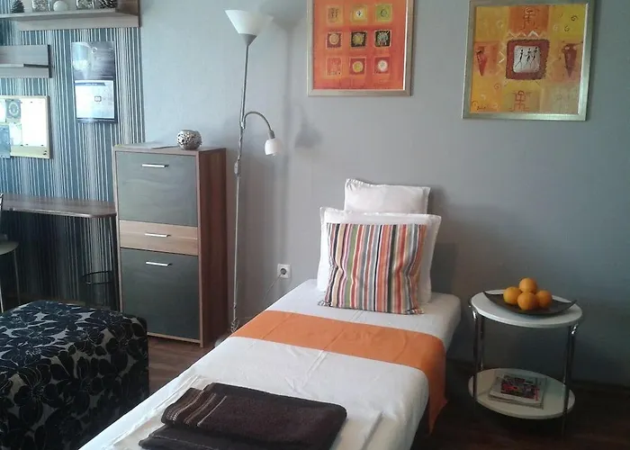 Alexander Business *