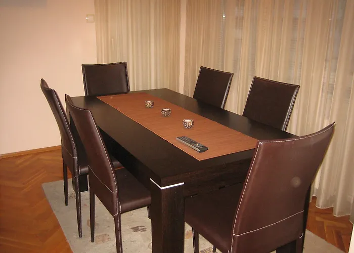 Alexander Business * ソフィア